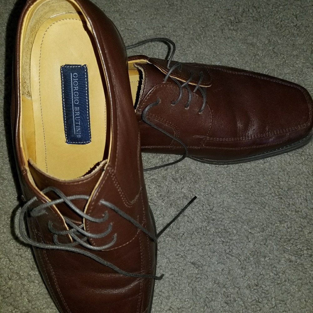 Giorgio Brutini leather shoes